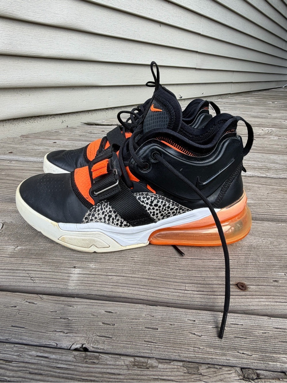 Men's Nike Air Force 270 Sneakers Black Orange Size 8.5